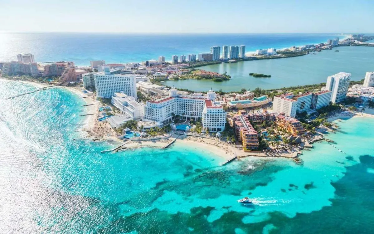 Depas Flamboyan Centro De Cancun D1 0*,